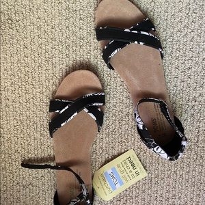 TOMS Correa Sandal